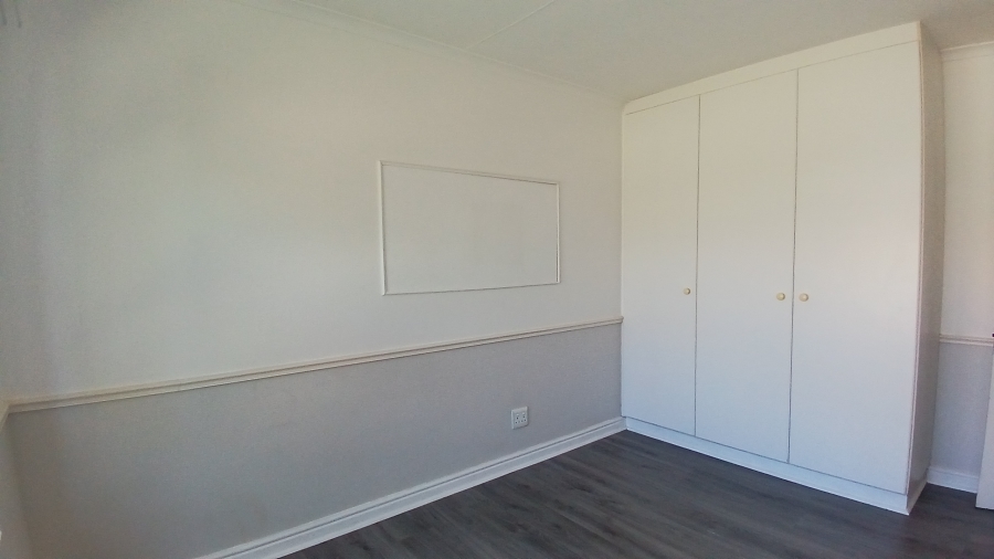 To Let 3 Bedroom Property for Rent in Summerstrand Eastern Cape